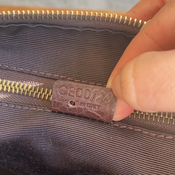 Vintage Celine Bag (was my gran’s) - Picture 11 of 16